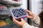 Alerta en EE.UU. por arándanos contaminados que pueden causar la muerte: así puede identificarlos si viaja o importa productos