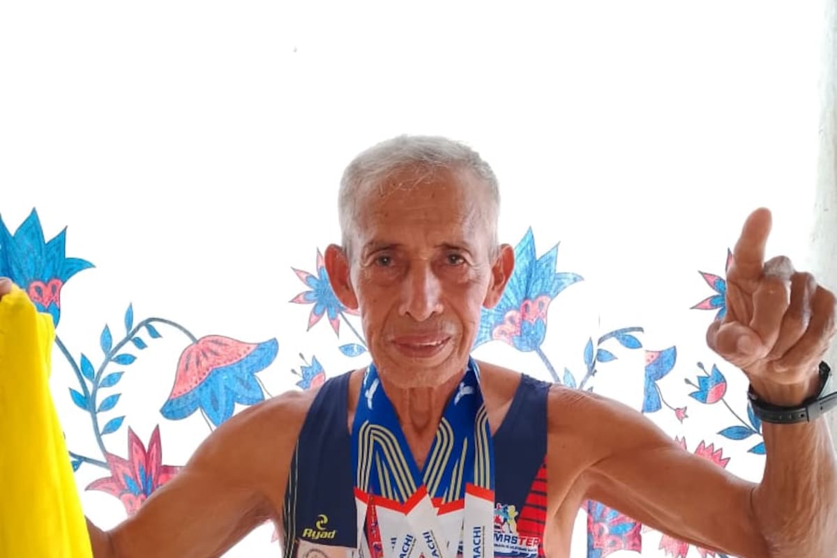Arcadio Martínez, de 78 años, suma tres medallas en Sudamericano de atletismo