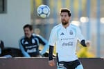 Lionel Messi llora antes de llegar al campo, el video es viral en las redes sociales