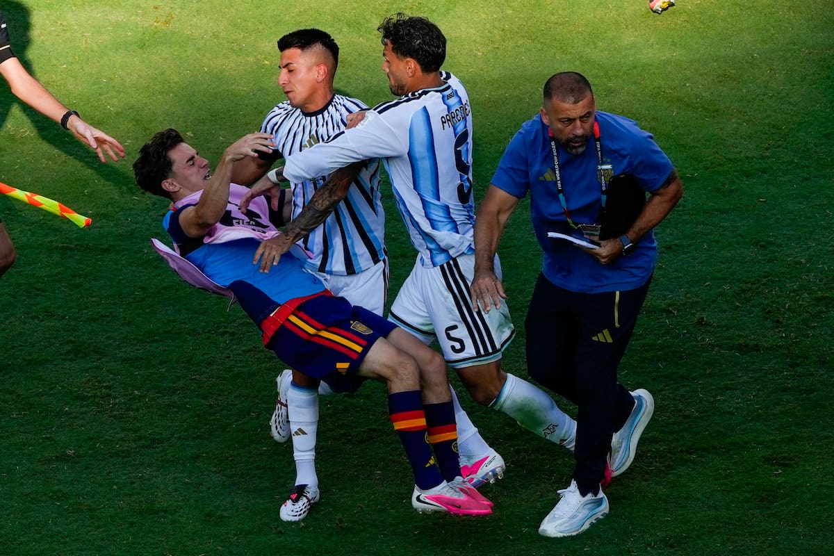 La Selección Argentina se enfrenta a duras sanciones tras el escandaloso cierre del Mundial