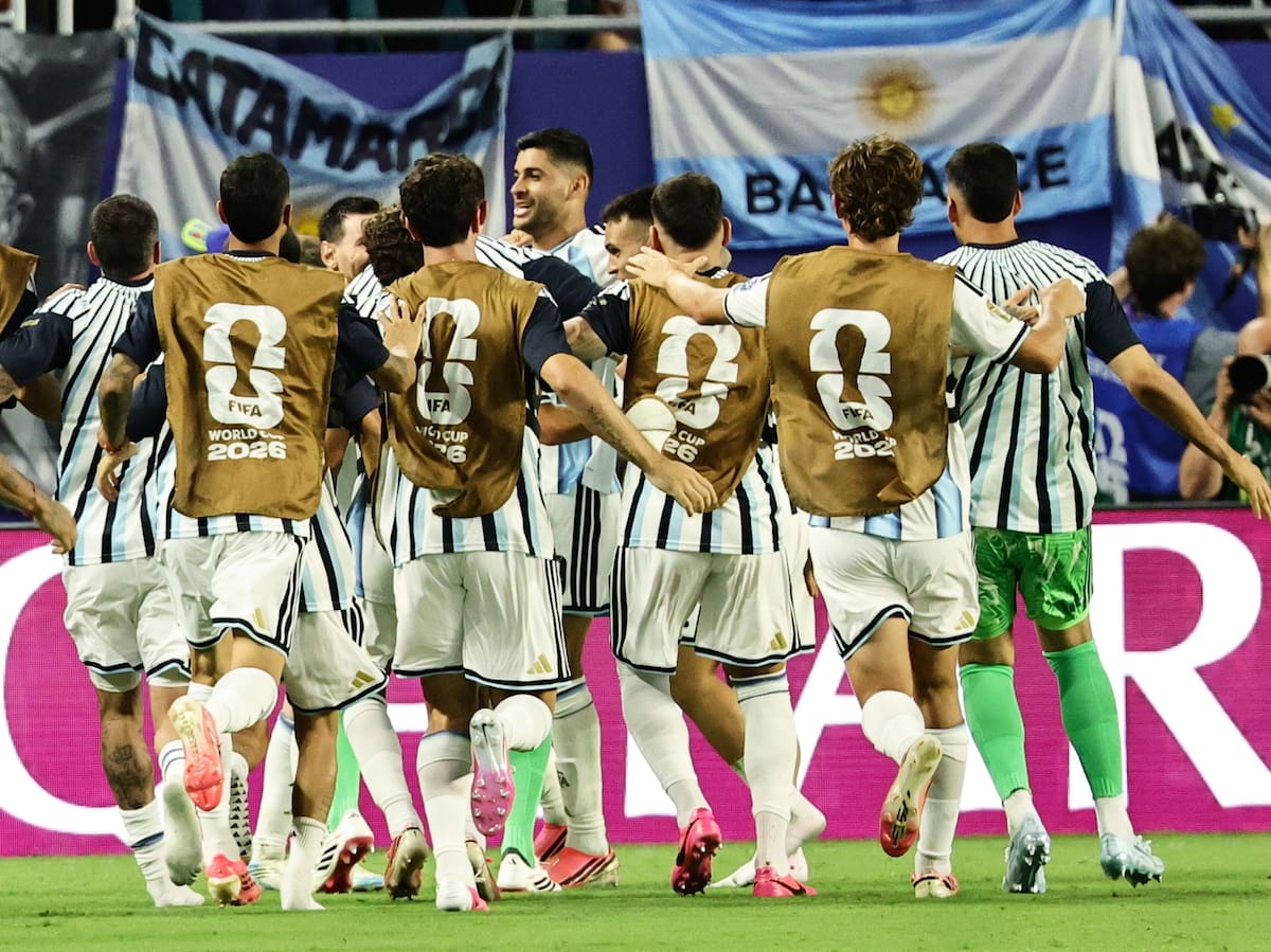 La Selección de Argentina sacó un valioso triunfo ante la sorpresa Cabo Verde en el Mundial. //Foto, EFE: RONALD WITTEK