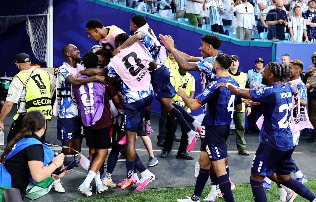 Cabo Verde le sacó un histórico empate a Argentina en los noventa minutos iniciales del partido por dieciseisavos. //Foto, EFE: RONALD WITTEK