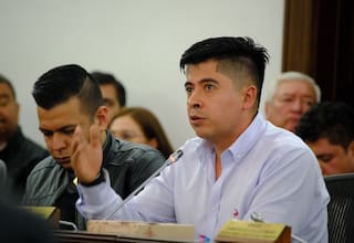 Ariel Ávila acusa a Efraín Cepeda de promover parálisis y caos en el Congreso