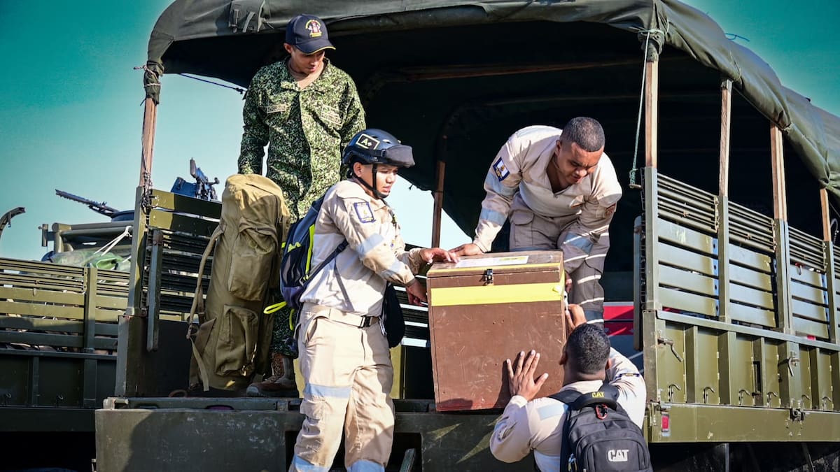 La Armada movilizó personal y capacidades especializadas para reforzar la atención tras el terremoto. // FOTO: ARMADA DE COLOMBIA.