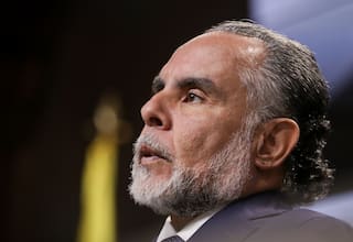 Estados Unidos devuelve visa a Armando Benedetti con fecha límite