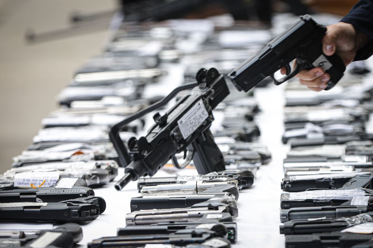 Almacén de armas explota y deja cuatro fallecidos y 10 heridos