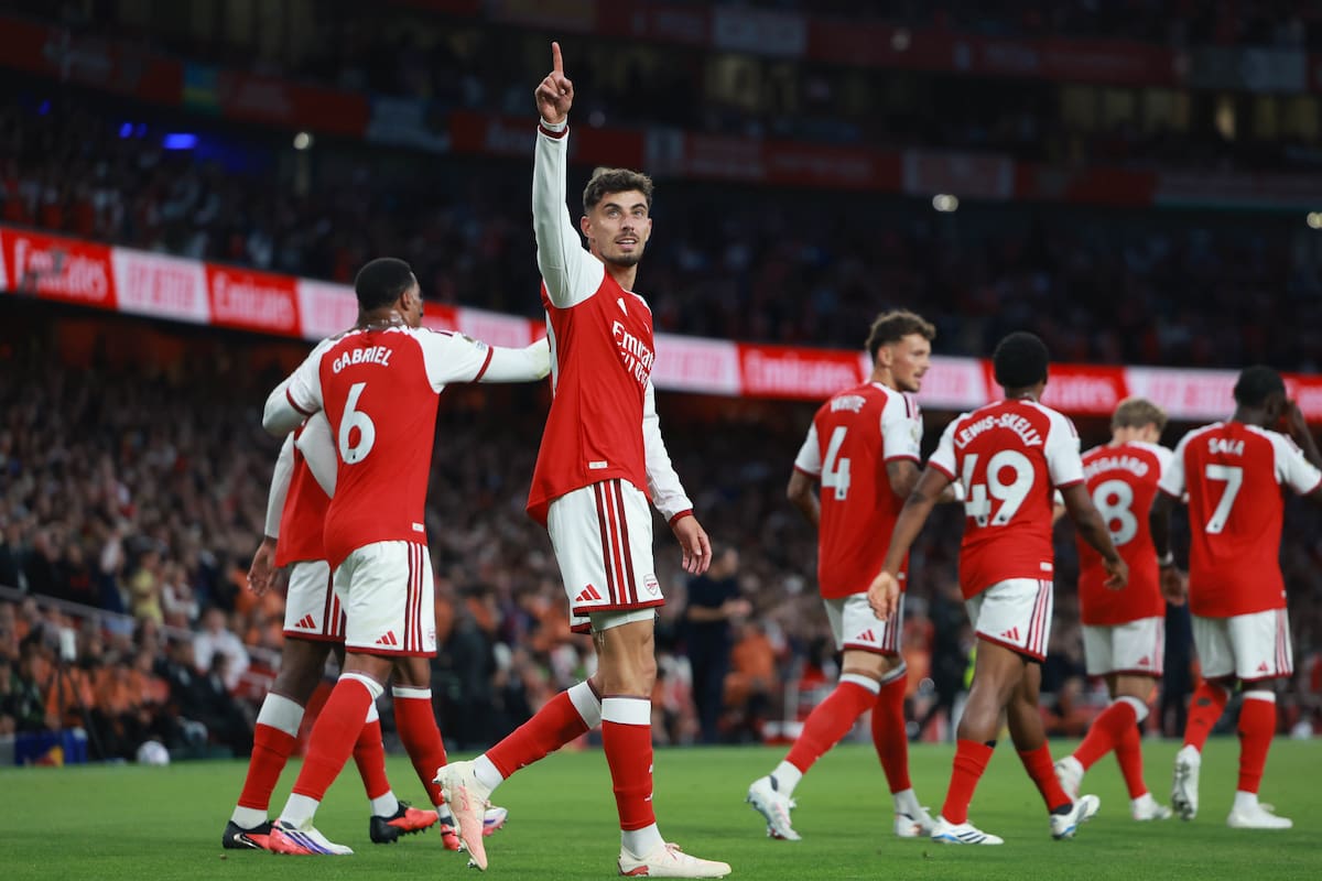 Arsenal comenzó pisando fuerte en la defensa del título de la Premier League