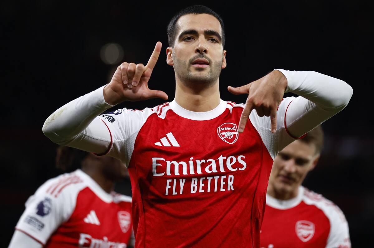 El jugador del Arsenal Mikel Merino celebra el 1-0 durante el partido de la Premier League que han jugado Arsenal y Brentford. //Foto, EFE: TOLGA AKMEN