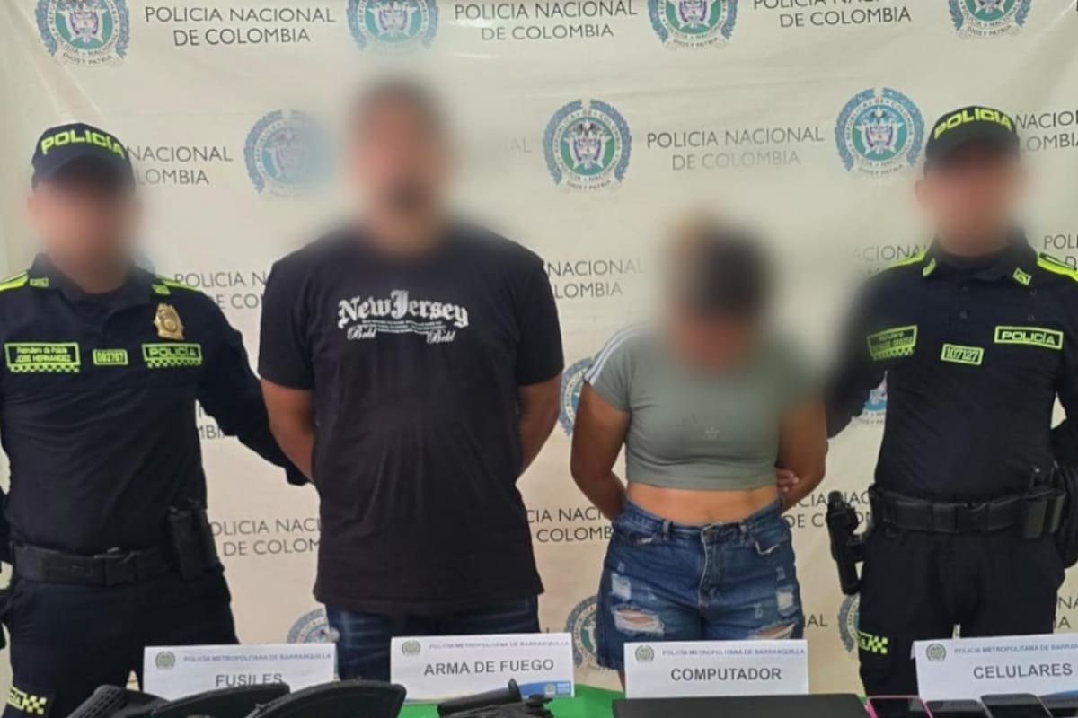 Incautan gigantesco arsenal camuflado dentro de una vivienda: ¿qué planeaban?