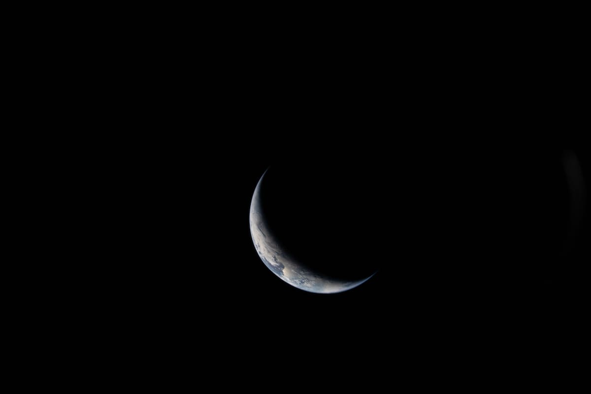 Artemis II verá hoy un eclipse de 53 minutos invisible desde la Tierra, ¿cómo será?