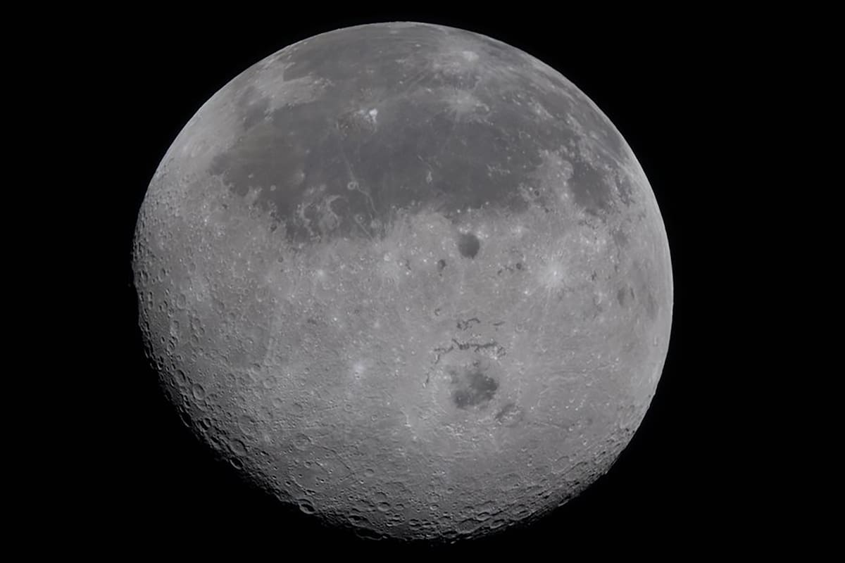 Artemis II: así fue el paso de los astronautas por el lado oscuro de la Luna