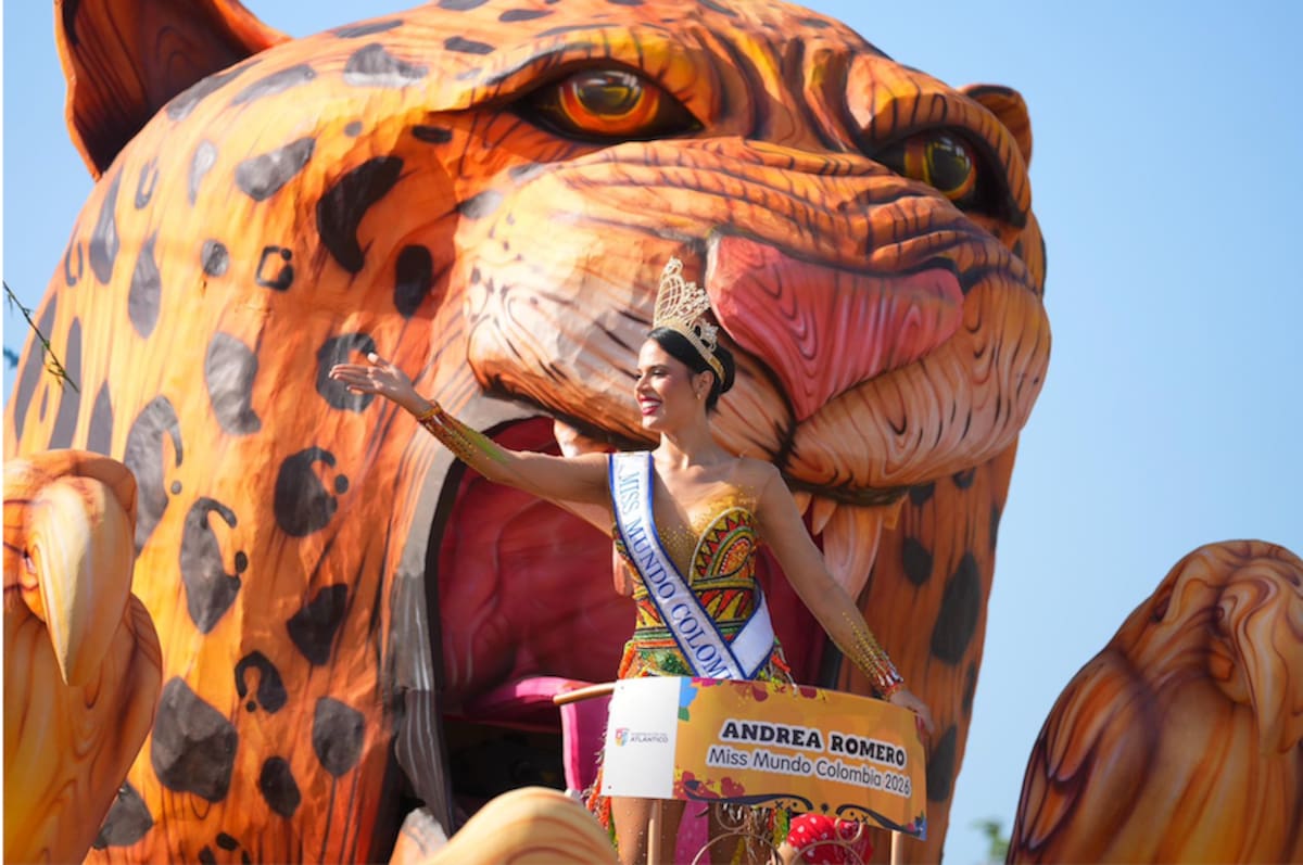 ‘Artesanías del Atlántico’ fue la carroza que obtuvo el primer lugar como la Mejor Carroza del desfile de la Batalla de Flores, en ella iba la Miss Mundo Colombia, Adrea Romero.//Cortesía Carnaval de Barranquilla.