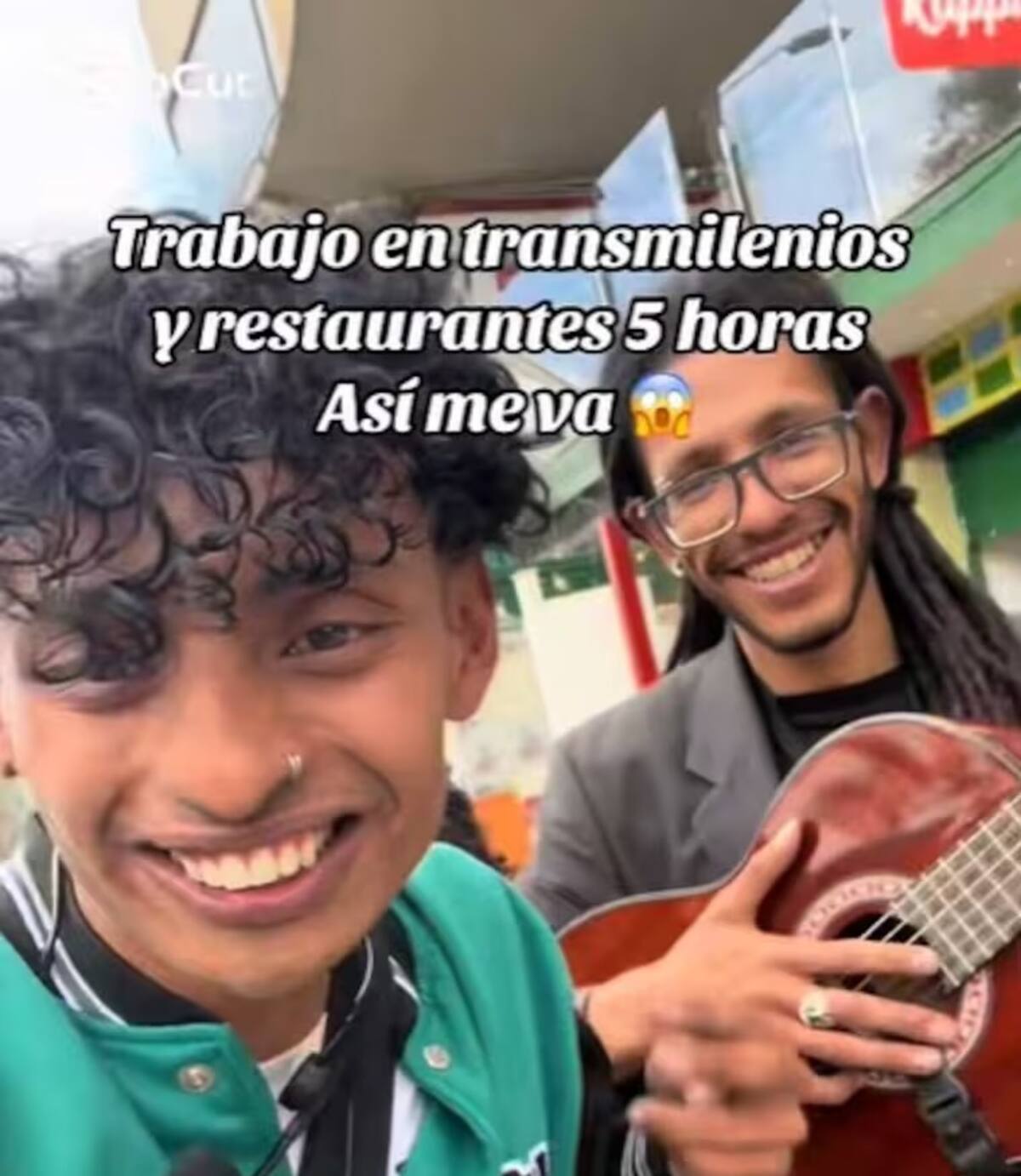 Gregorio muestra cuánto se gana en 5 horas cantando en Transmilenio y restaurantes. //Foto: captura de pantalla TikTok.