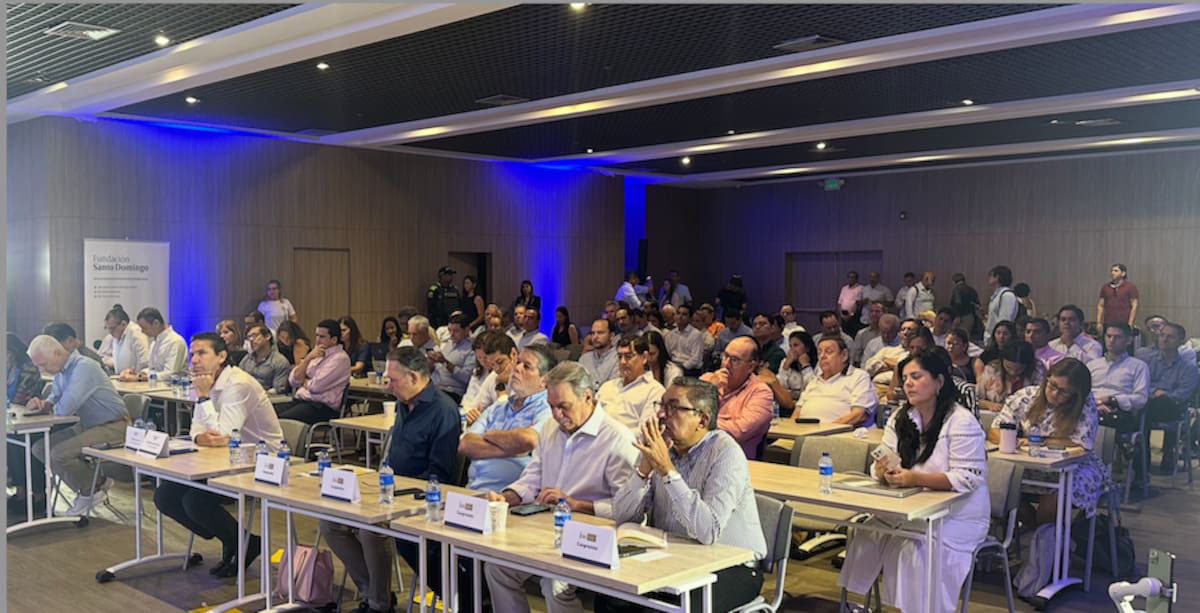 Aspecto de la Asamblea General Ordinaria de Afiliados del Intergremial del Atlántico donde fueron invitados empresas, gremios de sector energético, senadores, diputados y comunicadores sociales.//El Universal.