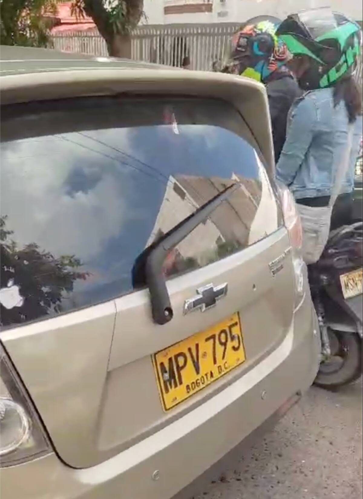 En este vehículo fue asesinado Jean Pierre Cohen Suárez, cuando transitaba por la carrera 50 con calle 74, al norte de Barranquilla.//Cortesía.