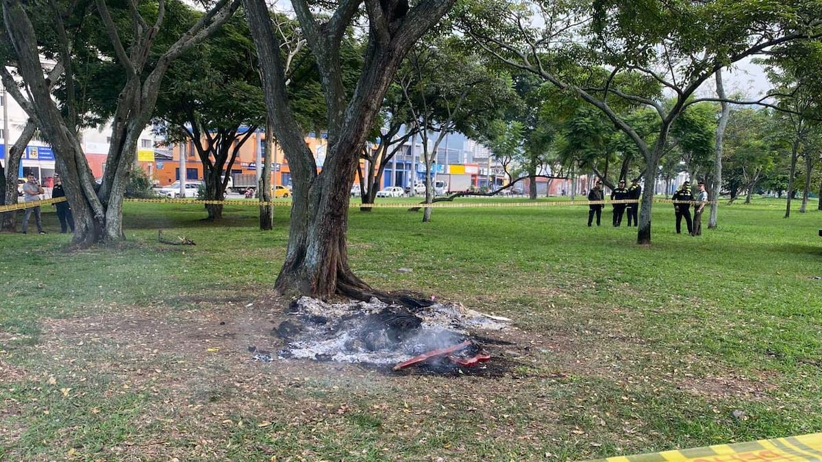 El asesinato ocurrió en el barrio Jorge Isaac en Cali. La víctima murió calcinada. // Foto: El País