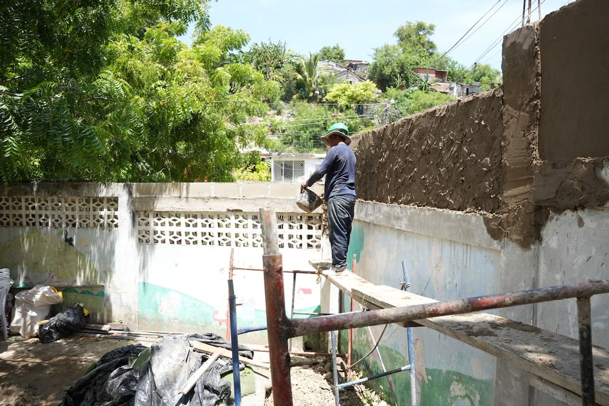 Así avanza la transformación de la I. E. Ana María Vélez de Trujillo en Cartagena. // Foto: cortesía - Alcaldía de Cartagena