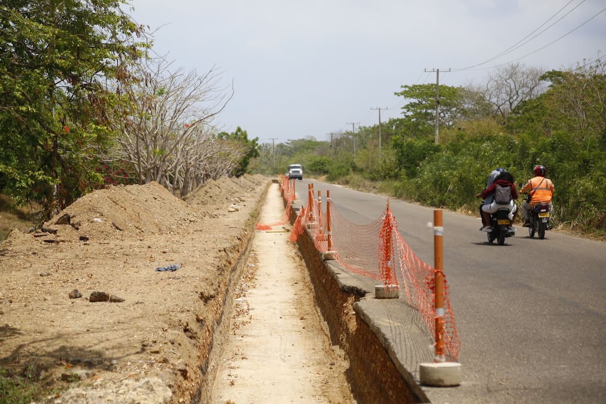 Así avanzan las obras de alcantarillado en los corregimientos de Bayunca y Pontezuela. // Foto: Luis Herrán - El Universal