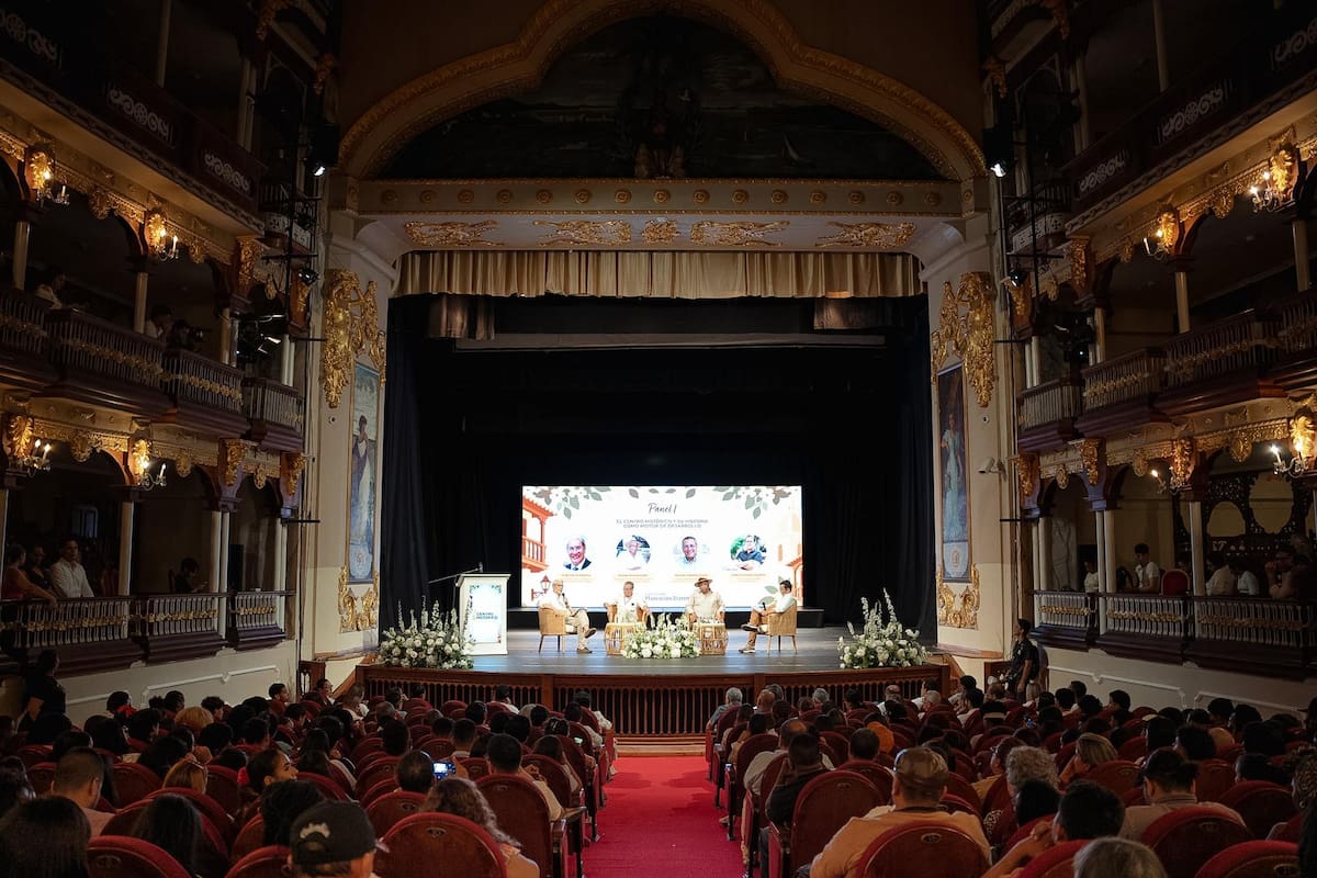 Así fue el foro del Centro Histórico en el Teatro Adolfo Mejía de Cartagena