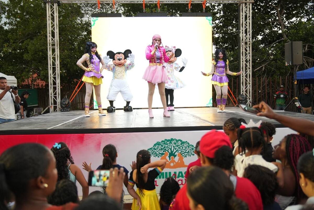 Así fue ‘Familias a la Plaza’ en Cartagena con 2.500 asistentes. // cortesía: Alcaldía