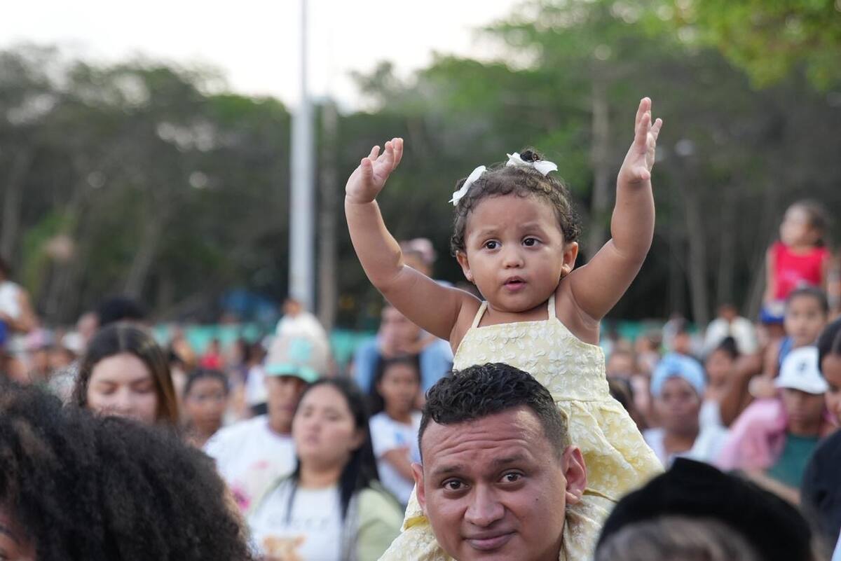 Así fue ‘Familias a la Plaza’ en Cartagena con 2.500 asistentes. // cortesía: Alcaldía
