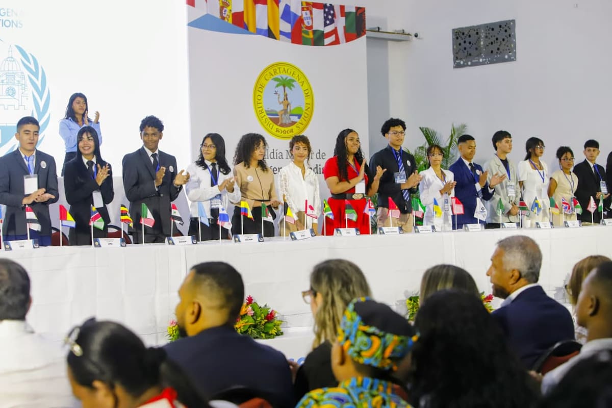 Empezó el DICMUN 2026: así jóvenes de Cartagena asumen roles diplomáticos