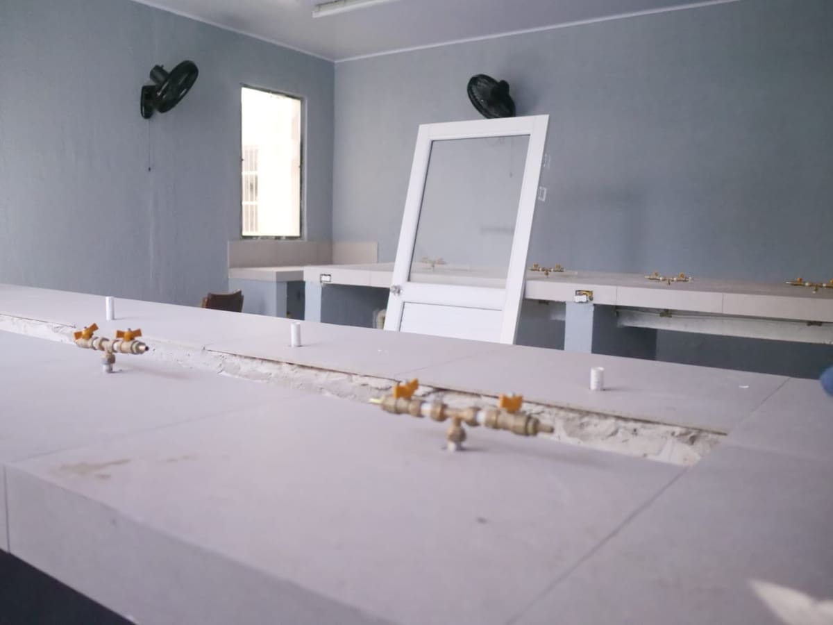 Así se transforma el colegio público Santa María, en el barrio 7 de Agosto. // Foto: cortesía - Distrito