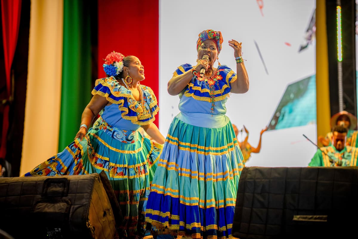 Así se vive Bolívar 1600 en la Plaza de la Aduana. // Foto: cortesía