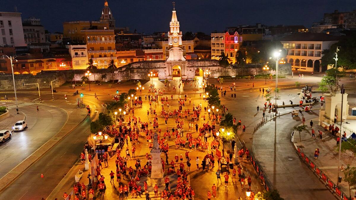 Así se vivió la carrera “Corre y anuncia tu fe” en Cartagena. // Foto: Jorge Díaz - El Universal.