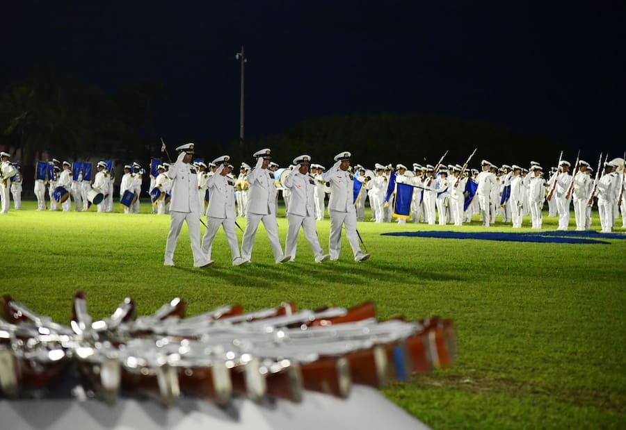 Escuela Naval de Cartagena vivió la entrega de armas de nuevos cadetes