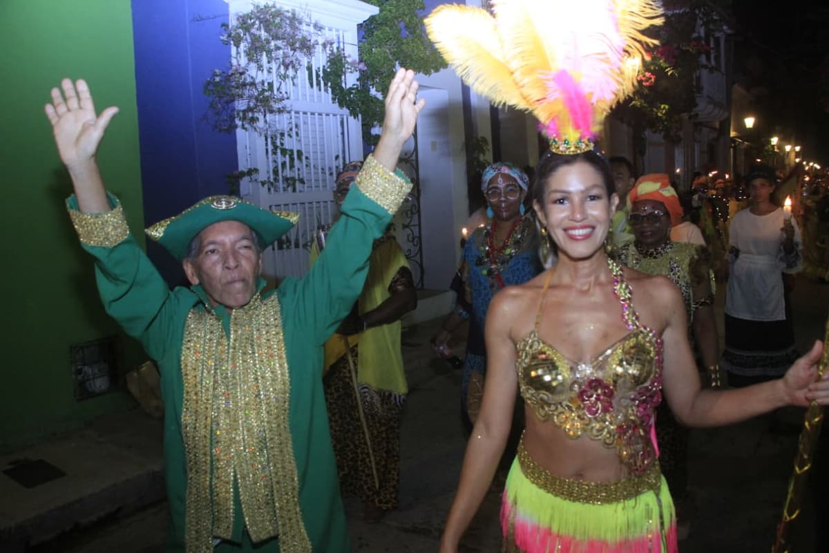 Así se vivió la Noche de Candelas en Cartagena. // Óscar Díaz - El Universal