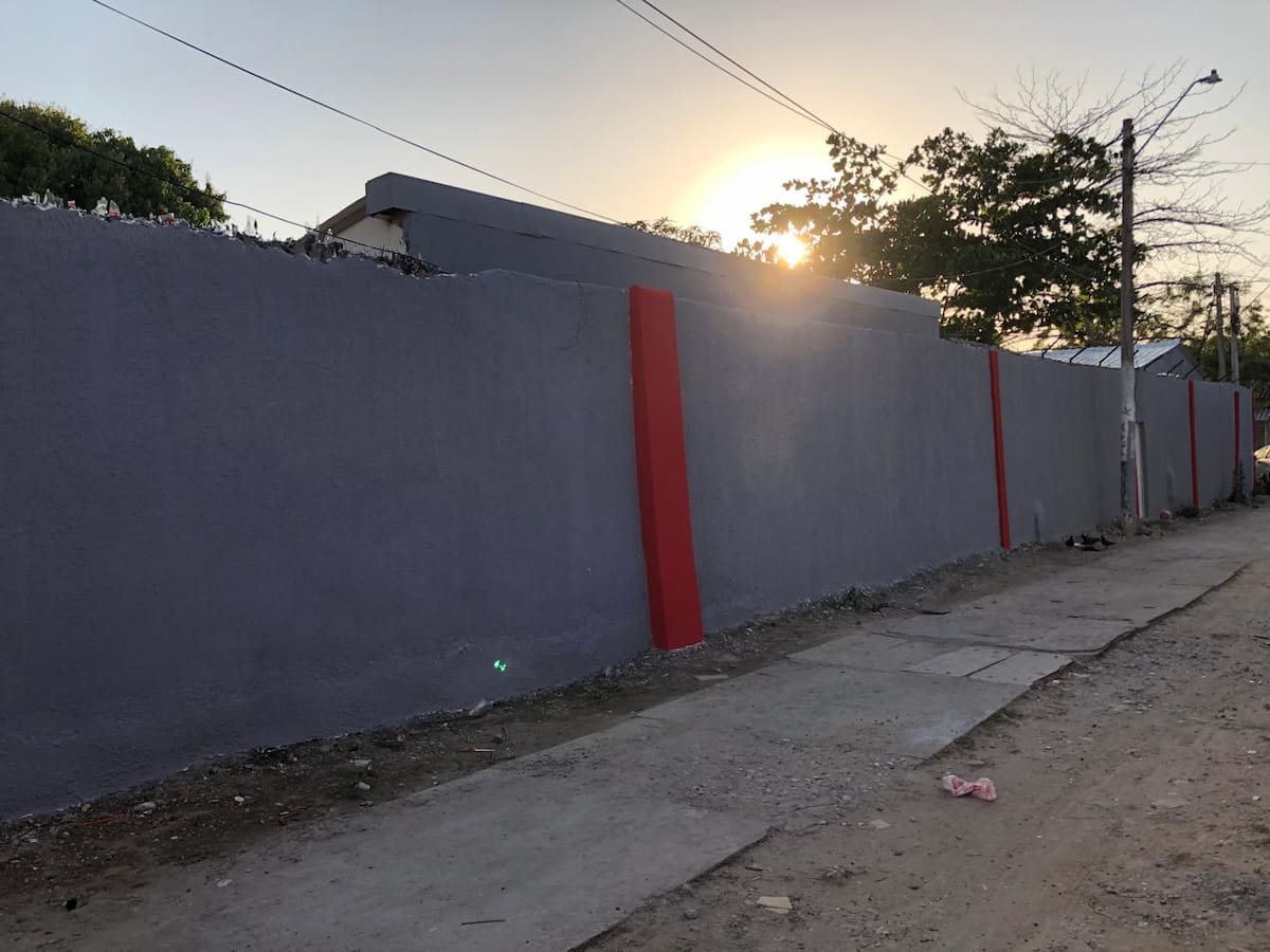Así van los trabajos de recuperación del colegio Madre Laura en su sede José Maria Castillo y Rada. // Foto: El Universal