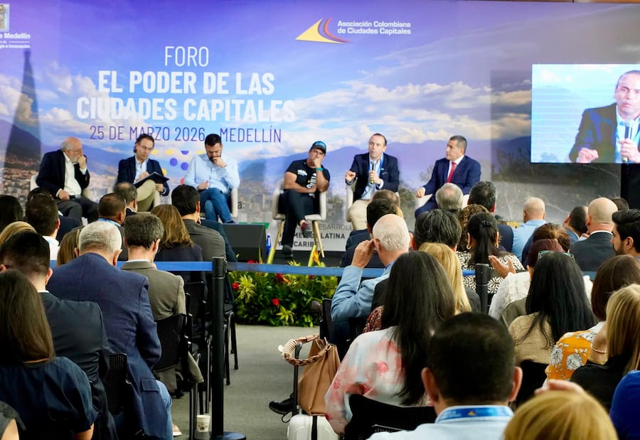 Dumek Turbay en Asocapitales: “Aspiramos crear más de 5.000 empleos con obras”