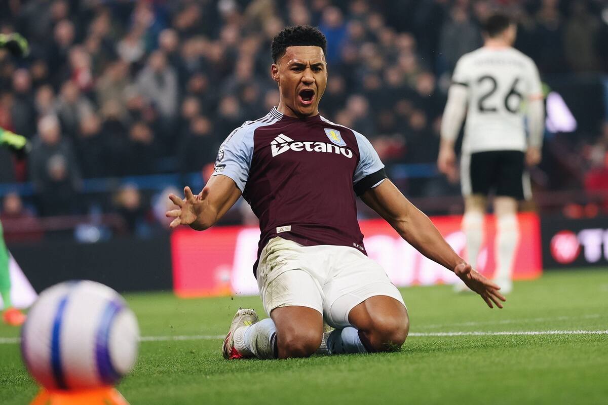 Aston Villa frena al Liverpool y anima la lucha por la Premier League