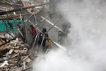 Atentado suicida con carro bomba deja 11 policías muertos