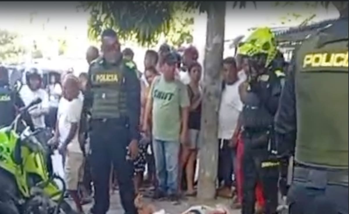 Dos hombres resultaron heridos durante el ataque sicarial registrado la mañana de este martes 4 de agosto en el barrio Soledad 2.000 de Soledad, Atlántico.//Cortesía Red de Cooperantes.