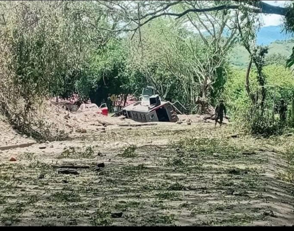 Ataque a vehículo del Ejército en Patía, Cauca. // Foto: Colprensa - Externos.