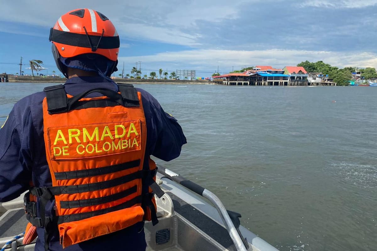 Ataque terrorista con drones deja militar herido en base de la Armada