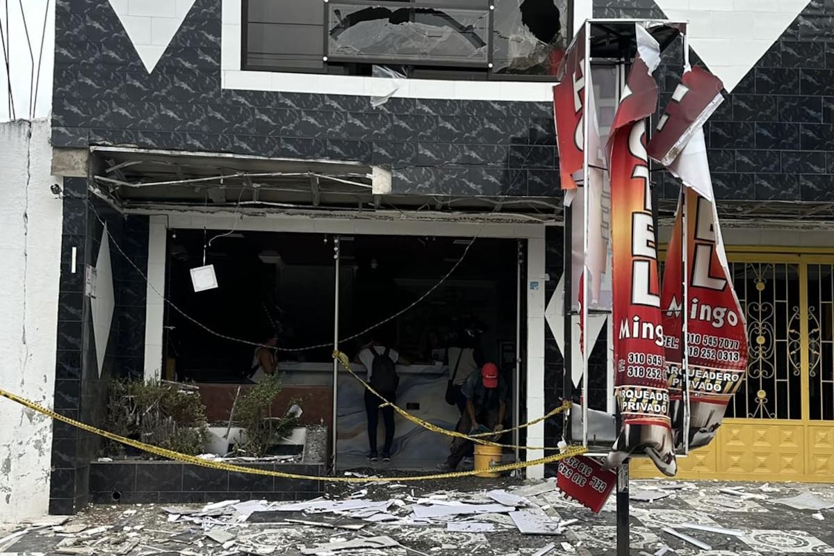 Video: Lanzan explosivo contra hotel de tres pisos en atentado