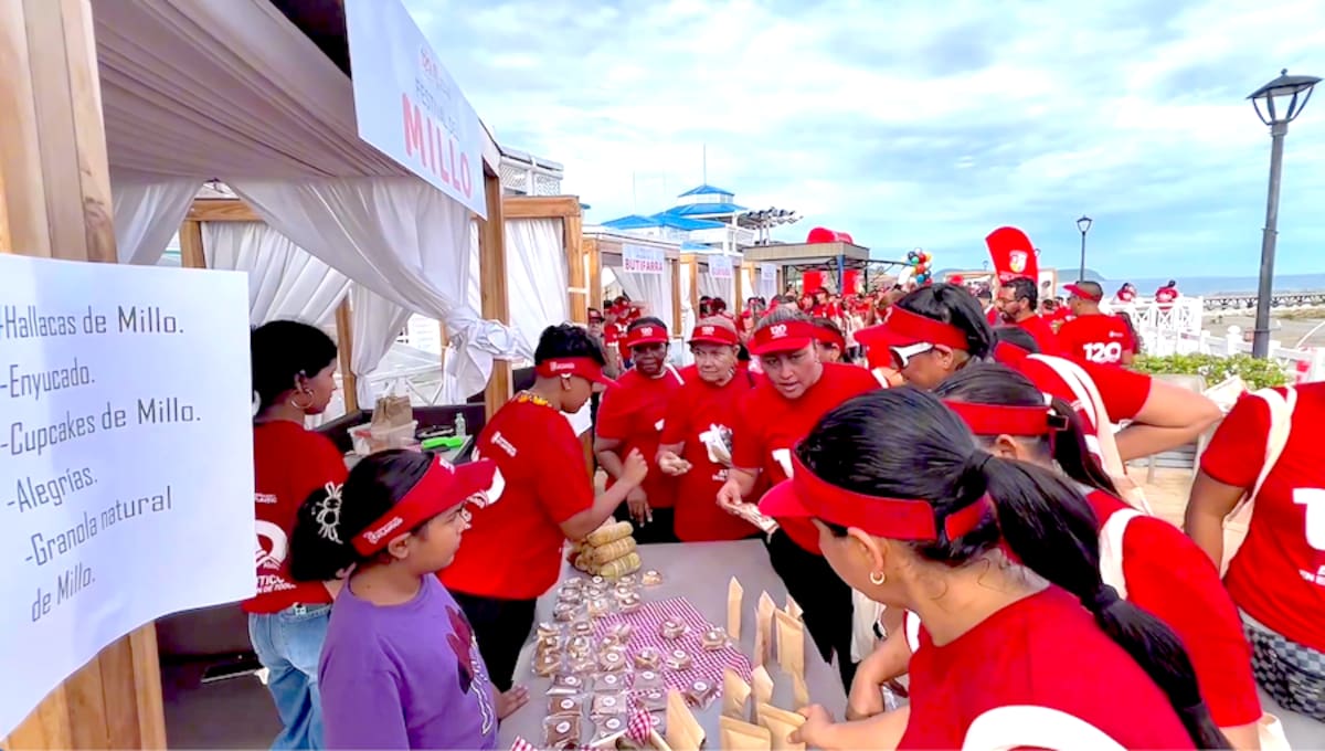Los asistentes deleitaron su paladar con el incomparable pastel de Pital de Megua, los productos derivados del millo.//Cortesía.