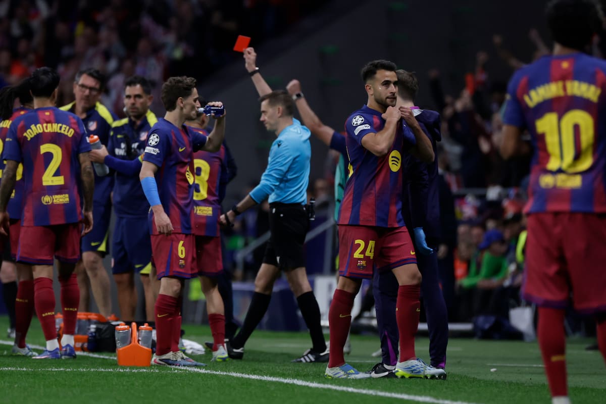Atlético de Madrid se vio beneficiado por una nueva roja a Barcelona en los minutos finales. //Foto, EFE: Juanjo Martín.