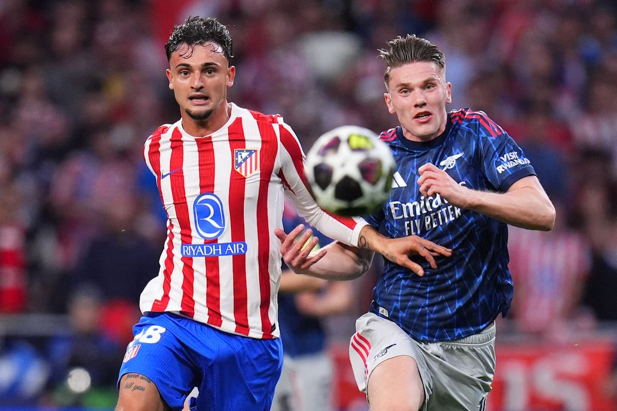 Marc Pubill y Viktor Gyokeres se volverán a ver las caras en el partido entre Arsenal y Atlético Madrid en la vuelta de semifinales de la Champions League. //Foto, AP: Manu Fernández