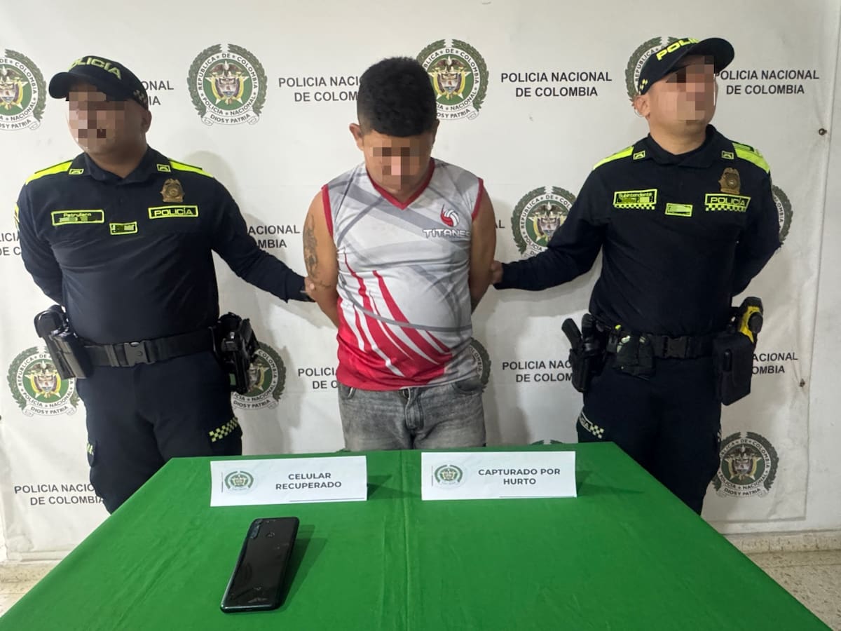 Alias ‘Angelito’, de 28 años, señalado de cometer el hurto de un teléfono celular en el barrio Santa Clara. // FOTO: POLICÍA METROPOLITANA DE CARTAGENA.