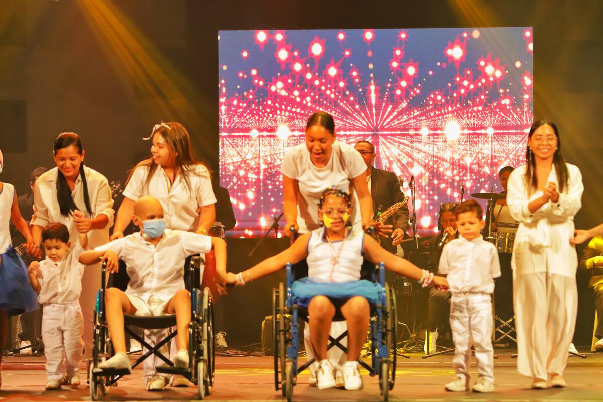 192 niños participaron de emotivo musical en el Teatro Adolfo Mejía