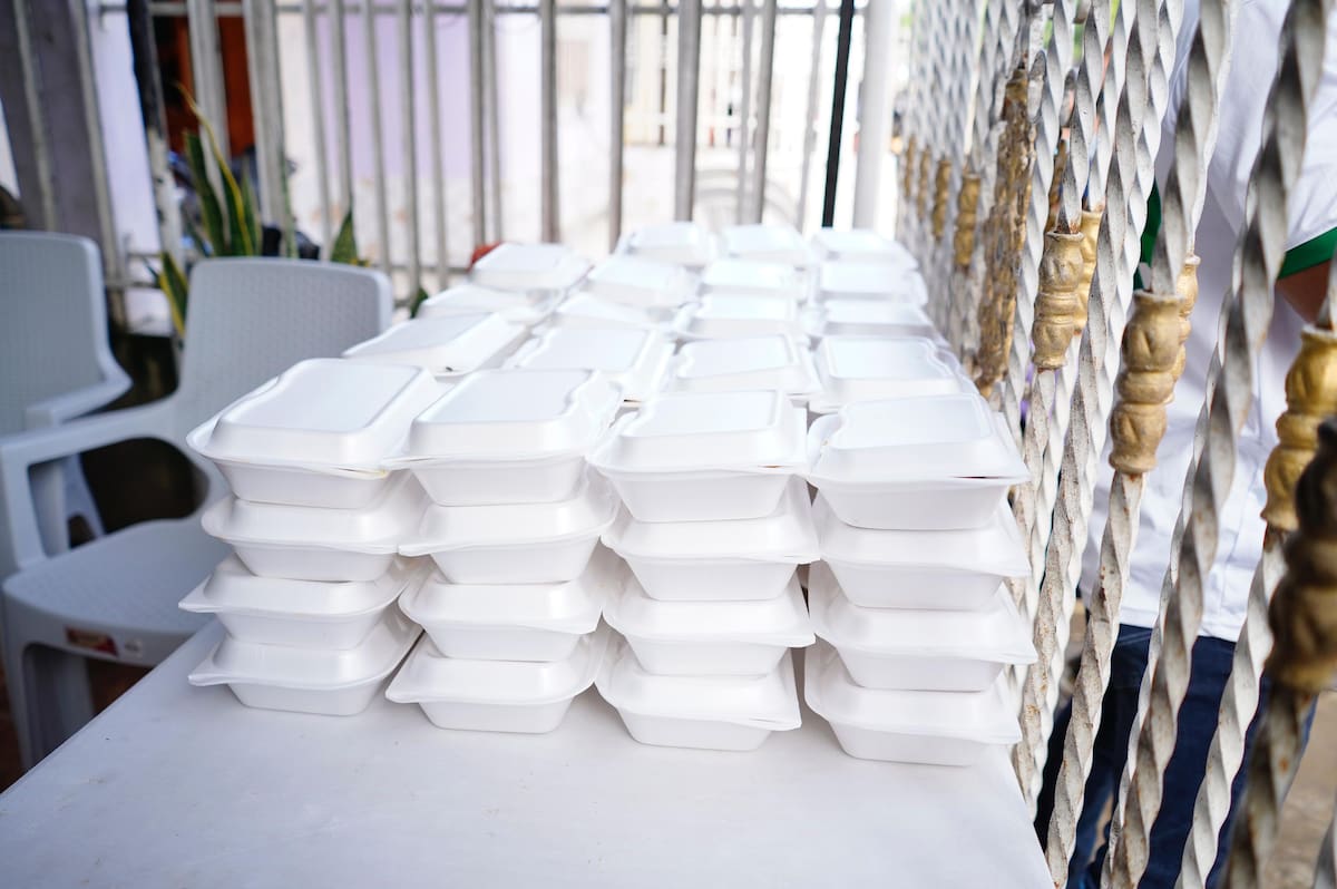 Avanza la limpieza en Fredonia tras inundaciones. // Foto: cortesía