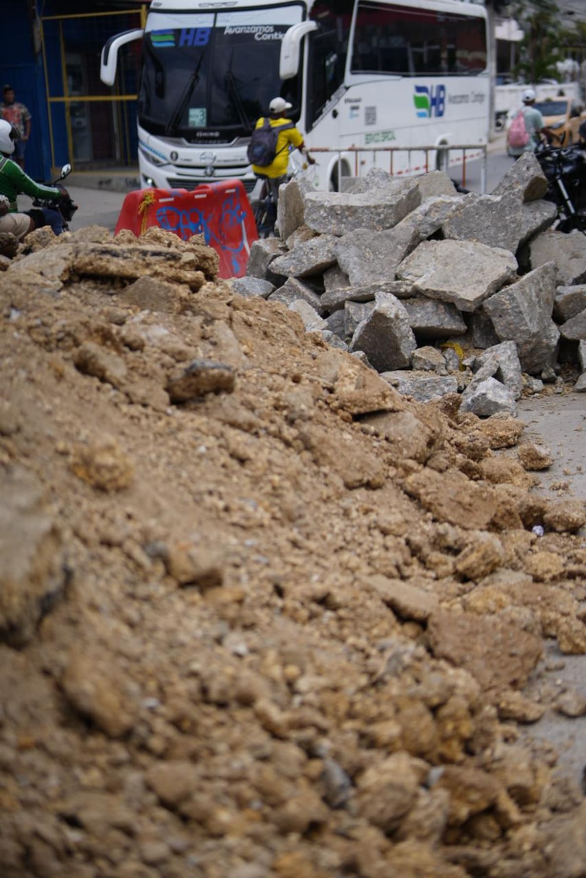 Obras viales en la avenida Pedro Romero llegaron al cuartelillo de Olaya. // Foto: Cortesía - Alcaldía de Cartagena.
