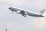 CREG presenta propuesta para modernizar precios del combustible de aviación