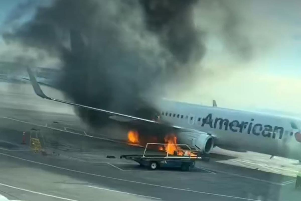 Video: Avión se incendia tras presentar fallas en el motor