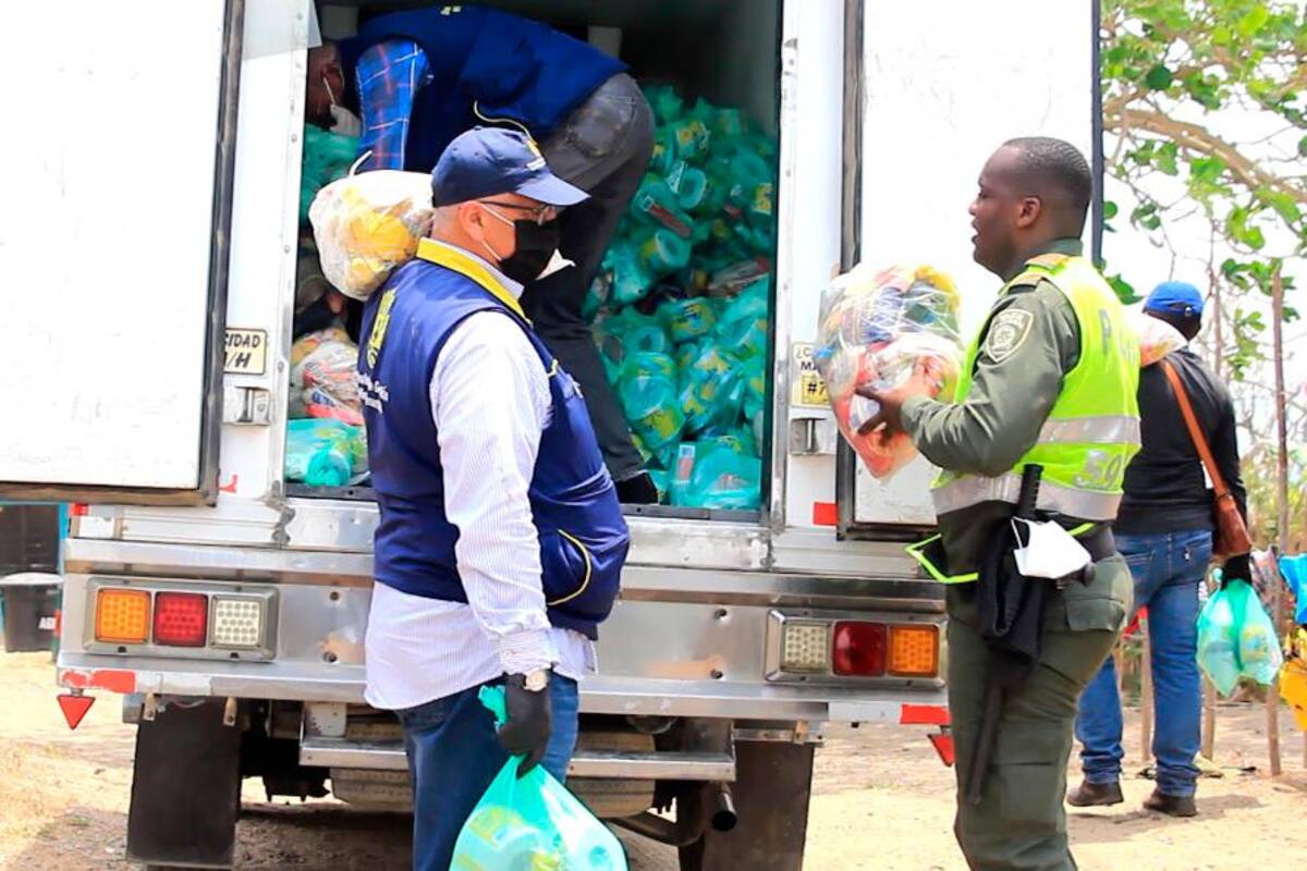 Así se entregan las ayudas humanitarias en Cartagena