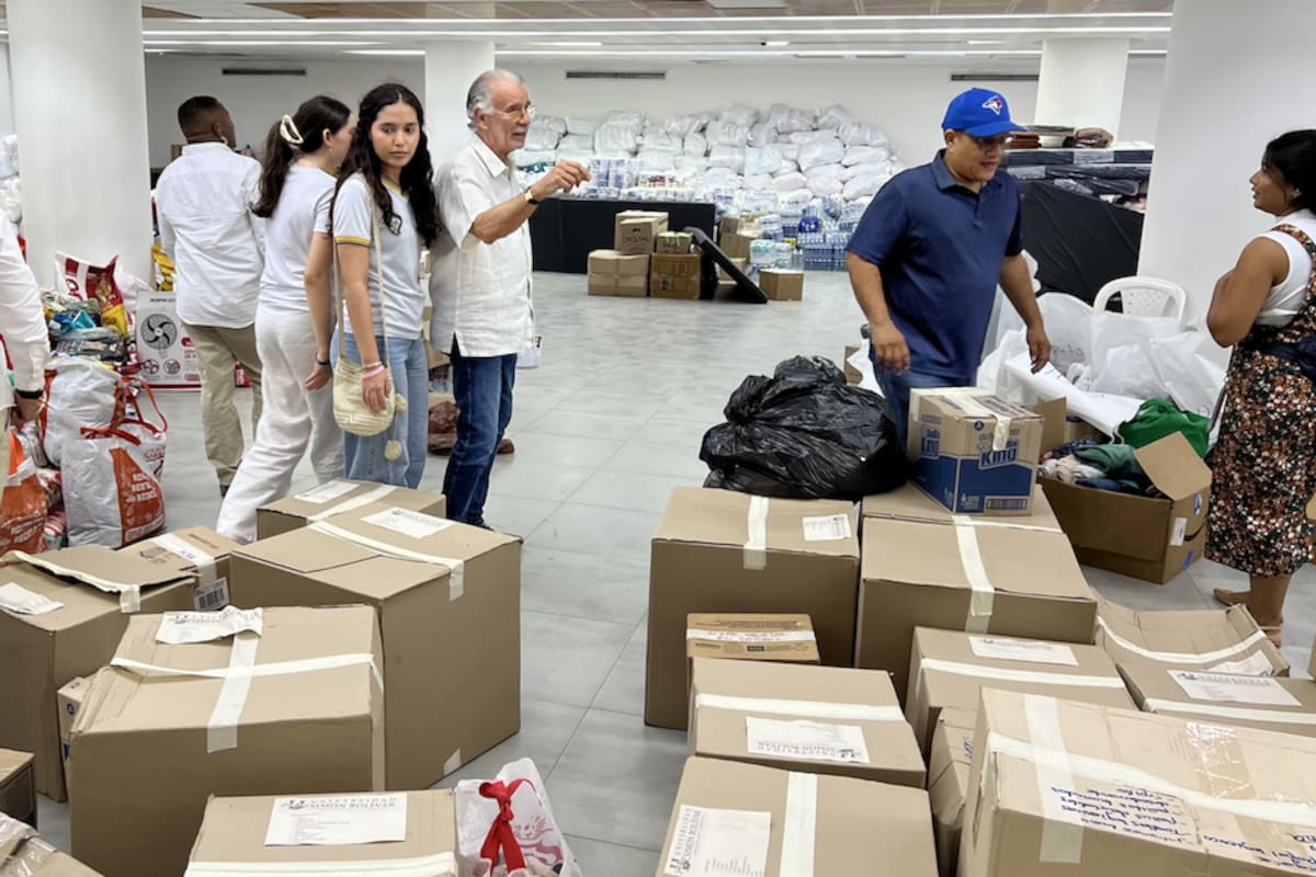 80 toneladas de ayudas humanitarias ha enviado el Atlántico para el Chocó